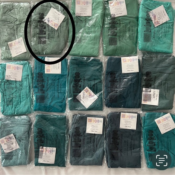 Lularoe solid color green leggings OS - Picture 2 of 4